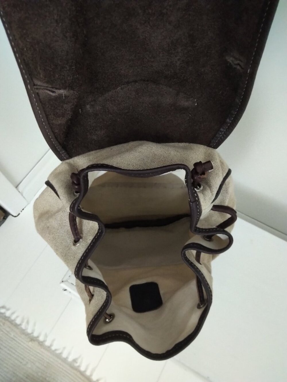 ROOTS Canvas & Leather Backpack / Rucksack - Picture 6 of 7